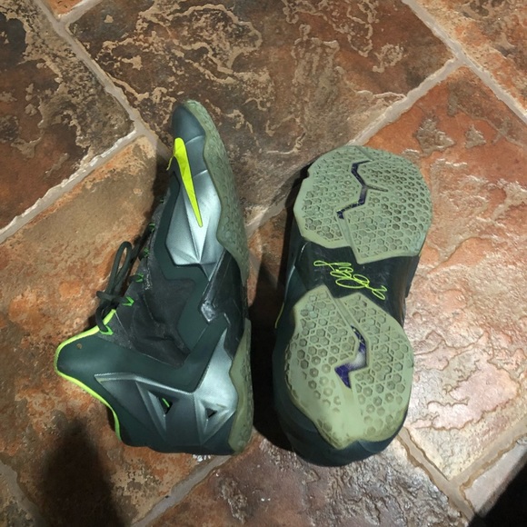 Men’s Nike LeBron 11 dunkman size 11 - Picture 4 of 5